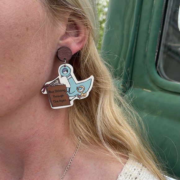 Mo Willems “ Pigeon and Duckling” Book Character Teacher Earrings - Picture 7 of 10